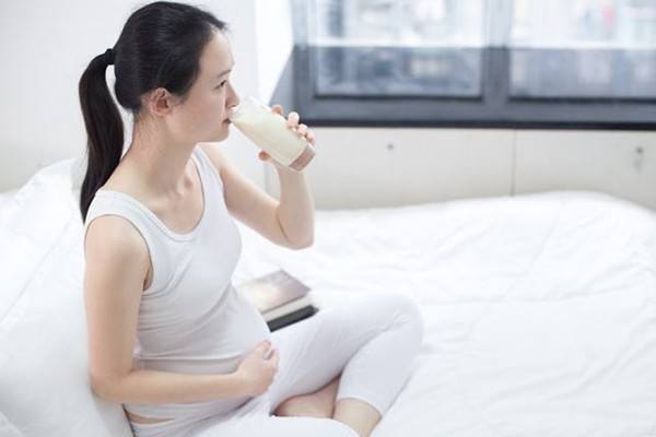 怀孕初期孕妇恶心想吐可以吃什么进行缓解