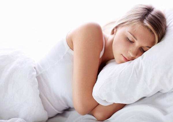怀孕后身体发热生的一定会是男孩子？孕妇怎么睡才是最好的？
