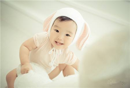 怀孕期间非常的嗜睡生的一定是男孩子吗？孕妇不可以吃什么？